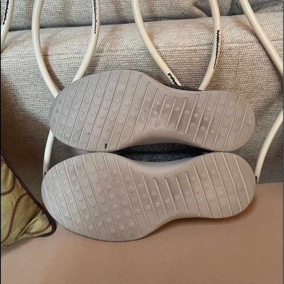 Allbirds Woman’s Wool Runners in Natural‎ Grey (Light Grey Sole) Size 8 - Picture 7 of 9